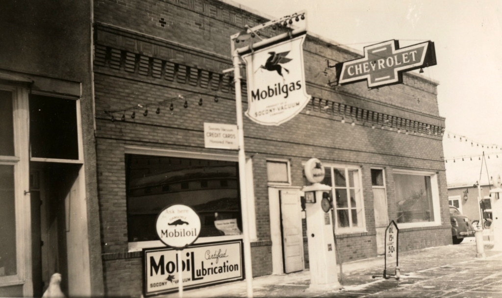 Lennon, South Dakota Mobil Station Where O. Hugo Worked